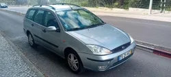 Ford Focus impecável em tudo