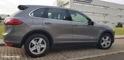 Porsche Cayenne Tiptronic