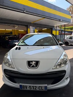Peugeot 206+ 1.4 hdi 70ch fap blue lion trendy