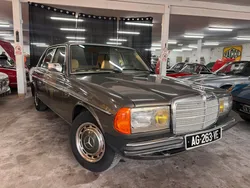 Mercedes 230e w123 "100% origine"
