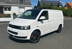 Volkswagen transporteur t5 fourgon 2.0 tdi 140 ch pack sport édition 35