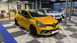 Clio 4 rs trophy 220 sirius