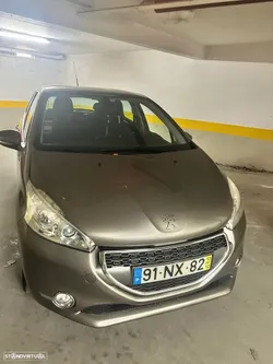 Peugeot 208 1.6 e-HDi Active
