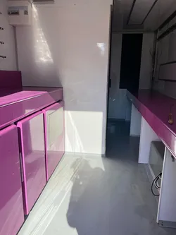 Camion magasin , food truck, flower truck
