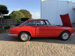 Alfa Romeo GT Junior 1300 GT