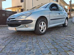 Peugeot 206 1.4 Caixa Automática Bom Estado