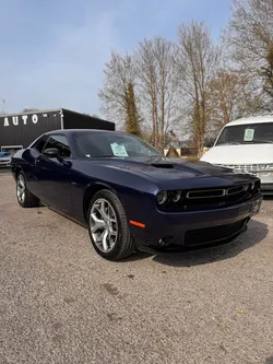 Dodge challenger 5.7 v8 hemi