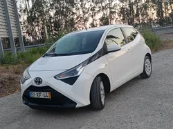Toyota Aygo 1.0-72Cv! Mesmo Novo! 93709Kms! Negociável!