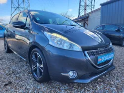 Peugeot 208 1.6 vti 120 ch 5 portes toit panoramique finition allure