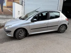 Peugeot 206 1.1