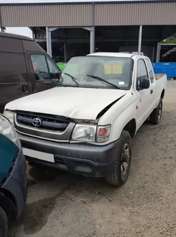 Toyota Hilux 4x4 accidenté