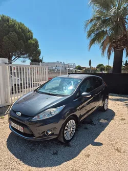 Ford fiesta 1.25 i 16v 82cv titanium
