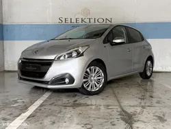 Peugeot 208 1.2 VTi SE Style