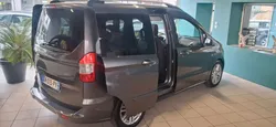 Ford tourneo/courrier/1.5tdci/10-2015/82000kms/tbe/7990e