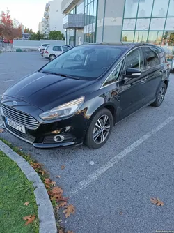 Ford S-Max Titanium
