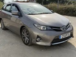 Toyota Auris Touring Sports 1.8. Hybrid