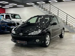 Peugeot 206 Griffe 1.6 i 16V 110cv boîte Automatique Griffe / Jantes 15 ´´/ Climatisation