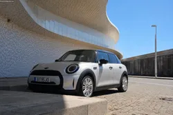 MINI Cooper 5 portas