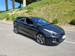 Kia Ceed SW 1.6 Cdri 136cv poucos kms