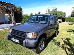 Mitsubishi Pajero 2.5 TDi GLX