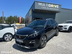 Peugeot 3008 1.6 Hybrid4 Allure e-EAT8