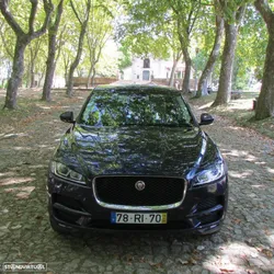 Jaguar F-Pace 2.0 i4D Pure
