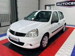 Renault clio 2 phase 2 1,2l 60 ch 5 places / distribution neuve / radio cd / garantie