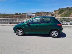 Peugeot 206 1.1 GASOLINA CAIXA AUTOMATICA ECONOMICO