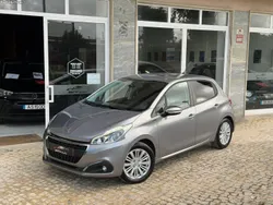 Peugeot 208 1.2 PureTech Signature