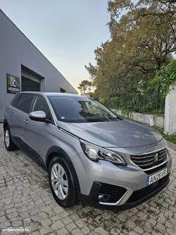 Peugeot 5008 PureTech 130 EAT8 Stop & Start Allure