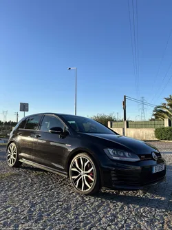 VW Golf GTI Performance