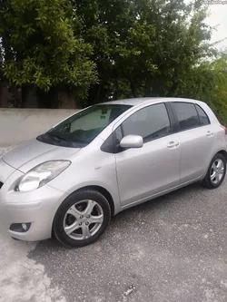 Toyota Yaris sol