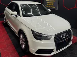 Audi A1 1.6 TDI 90 AMBIENTE S-TRONIC BVA