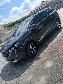 Peugeot 5008 GT. / teto panorâmico