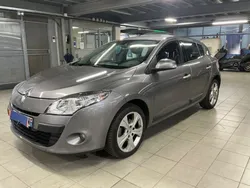 Renault MEGANE III 1.4 TCE 130CH DYNAMIQUE* REGULATEUR *JANTE* CLIM* MOTEUR A CHAINE