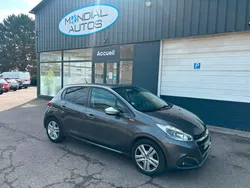 Peugeot 208 1.2 vti 82cv 5 portes 5 places gps clim 117000 kms ct ok garantie 12 mois