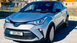 Toyota C-HR 1.8 Hybrid Square Collection