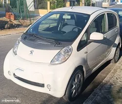 Peugeot iOn Standard