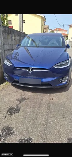 Tesla Model X 100D