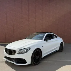 Mercedes C 63 AMG 4.0 L V8 476 CV