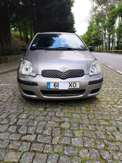 Toyota Yaris 1.0 gasolina