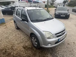 Suzuki Ignis 1.3  gasóleo com AC 5 lugares