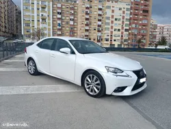 Lexus IS 300H Executive+