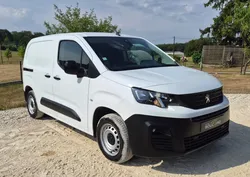 Peugeot Partner 1.2l Essence 110cv Asphalt Pack / 2021 / Garantie 10ans ou 180000kms / 1ère Main / 3 places / Carnet Entretien / TVA Récupérable – 7075 HT – 8490 TTC