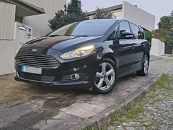 Ford S-Max Titanium