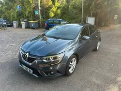 Renault Mégane IV BERLINE TCE 140 FAP BUSINESS