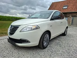 Lancia Ypsilon 0.9 TwinAir 85 ch CLIM/BLTH/CHAINE/JA16/1MAIN/GAR6M
