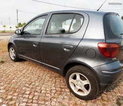 Toyota Yaris (Yaris)