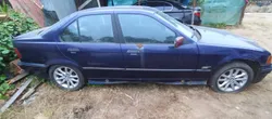 BMW 318 Diesel inteiro para peças motor bom
