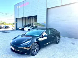 Tesla Model 3 Tração Traseira